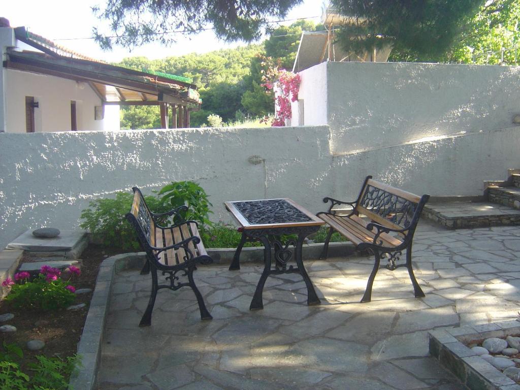 Captain George'S Apartments Patitiri  Bagian luar foto
